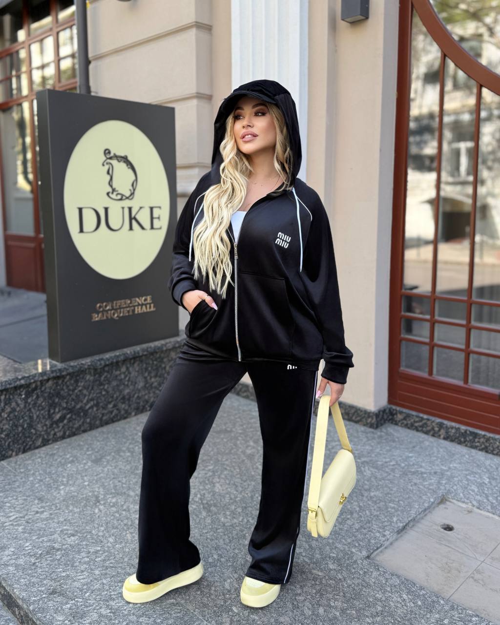 Костюм 16092502